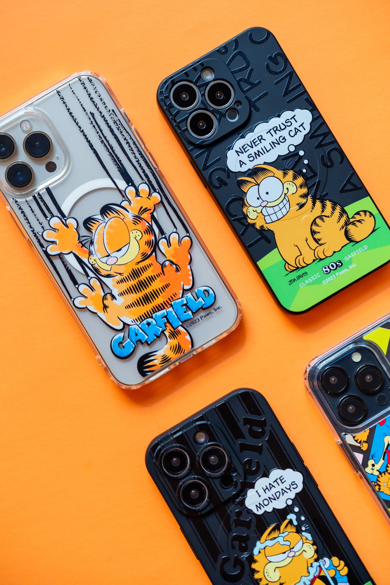 Коллекция Garfield — три чехла